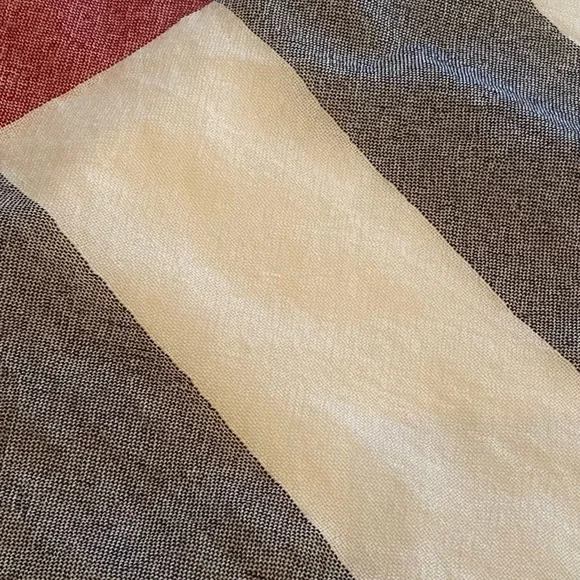 Burberry scarf - Picture 4 of 7